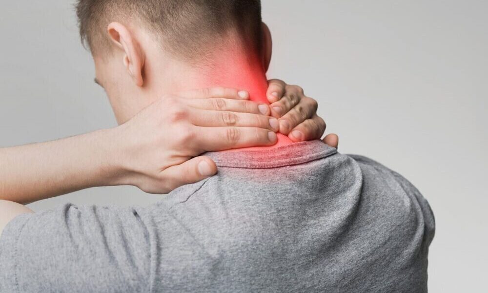 رابطه بی‌تحرکی با گردن درد چیست؟