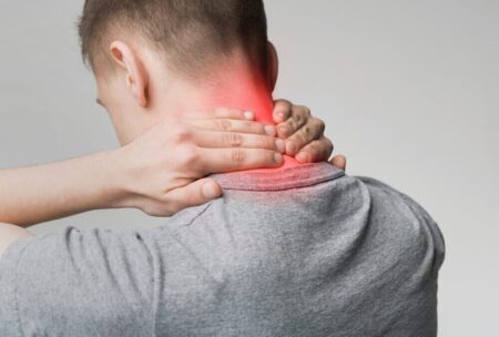 رابطه بی‌تحرکی با گردن درد چیست؟
