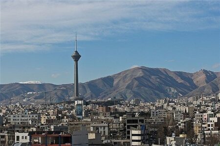 باد شدید و گردوخاک در تهران؛ احتمال تعطیلی مدارس و ادارات پایتخت وجود دارد؟