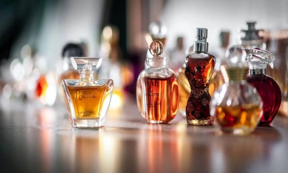 چگونه عطرها می‌توانند ذهن شما را هوشیار نگه‌دارند؟