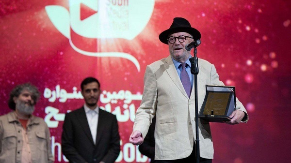 گفت‌وگو با احسان کاوه دبیر سومین جشنواره رسانه‌ای صبح به بهانه رونمایی از مستند ویژه