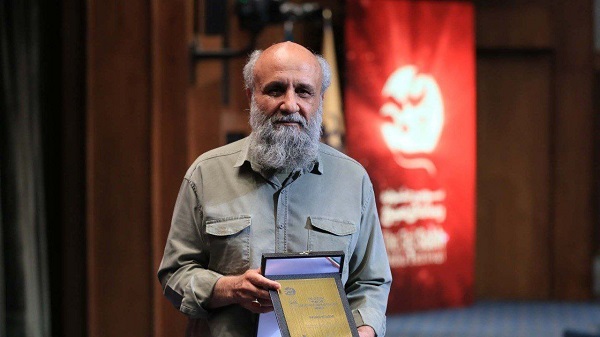 گفت‌وگو با احسان کاوه دبیر سومین جشنواره رسانه‌ای صبح به بهانه رونمایی از مستند ویژه