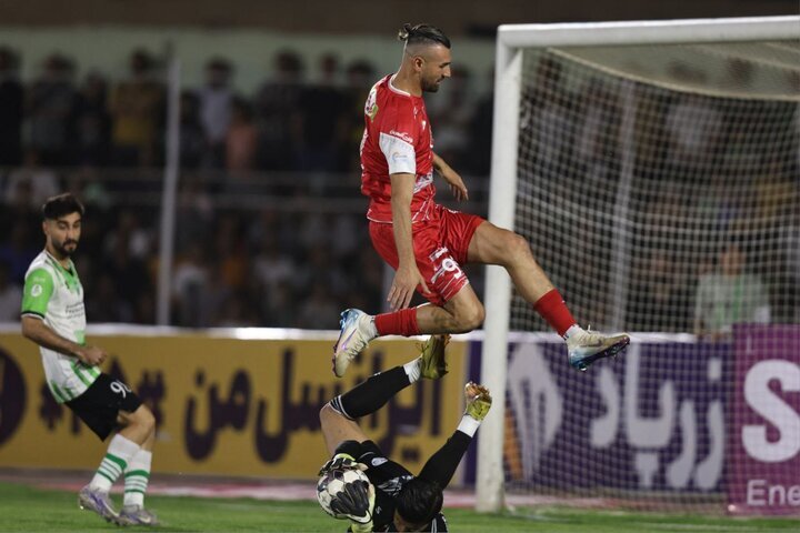 زنده‌ماندن امید سهمیه با کامبک بزرگ؛ پرسپولیس خوش و خرم از خرم‌آباد بازگشت