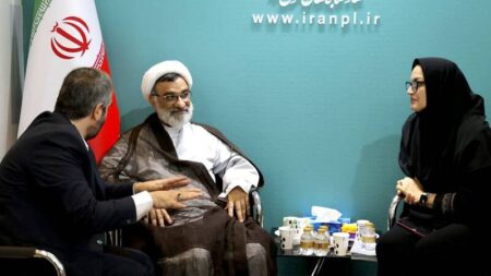 تأکید دبیر شورای عالی انقلاب فرهنگی بر نقش نهاد کتابخانه‌ها در عدالت فرهنگی