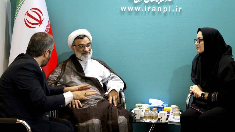 تأکید دبیر شورای عالی انقلاب فرهنگی بر نقش نهاد کتابخانه‌ها در عدالت فرهنگی