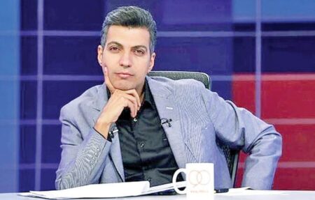 عادل فردوسی پور در نمایشگاه کتاب شوکه شد +ویدیو