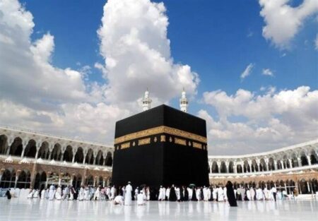 حج در کلام امیرمومنان(ع)| کعبه، پرچم اسلام است