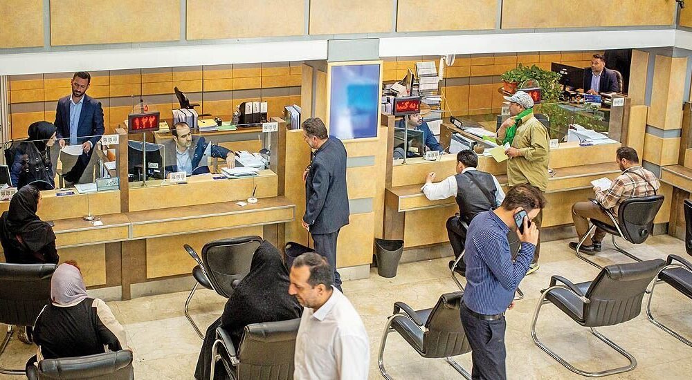تسهیلات ازدواج و فرزندآوری پشت در بانک‌ها خاک می‌خورد