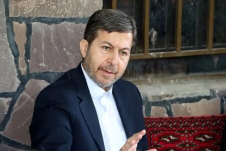 واکنش استاندار اصفهان به پیامک‌های حجاب: قانون پشت آن بوده!