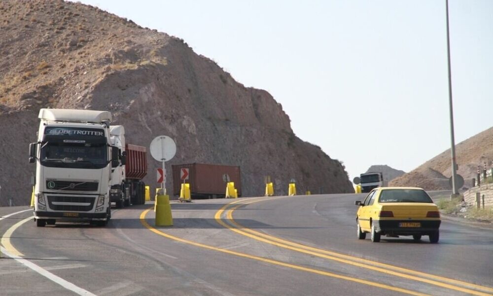 مشکلات رانندگان باری و شرکت‌های حمل‌ونقل بررسی شد