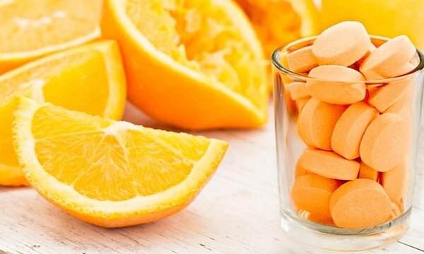 از فلفل دلمه‌ای تا خرمالو؛ این خوراکی‌ها سرشار از ویتامین C هستند!
