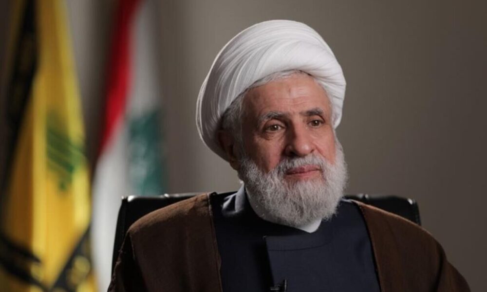 اندیشه امام خمینی (ره) با تمام قدرت در صحنه حاضر است