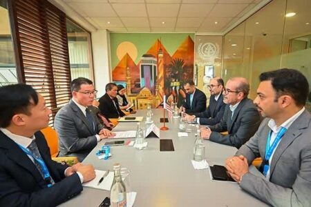 لزوم به اشتراک‌گذاری تجارب مشابه بازآفرینی شهری ایران و کنیا