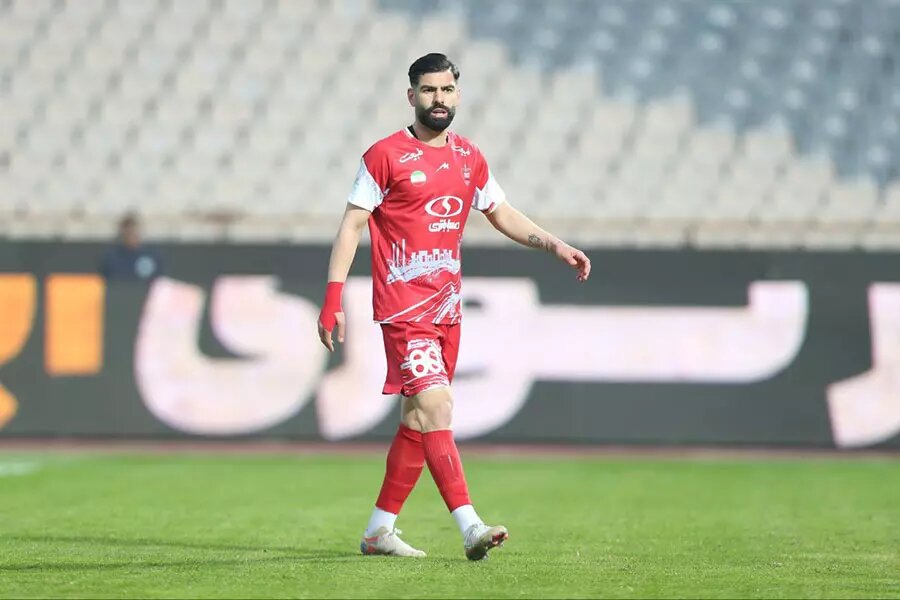 تغییر برنامه هافبک پرسپولیس با رسیدن پیشنهاد خارجی؛ تردید برای تمدید!