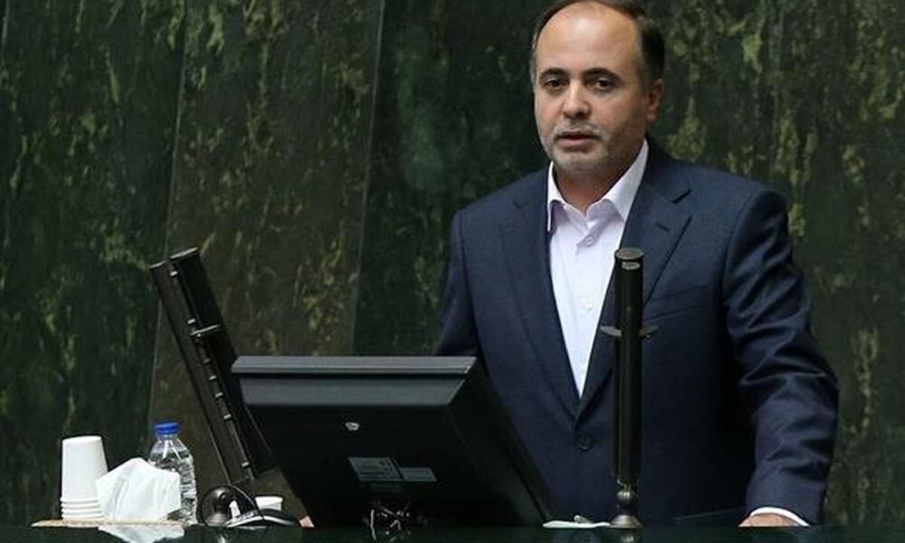 مالیات بر ارزش افزوده کالاهای اساسی باید از ۱۰ به ۱ درصد کاهش پیدا کند