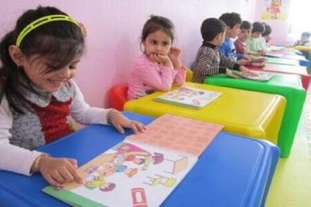 با کودک خود بازی کنید تا نتیجه شگفت‌انگیز آن را ببینید
