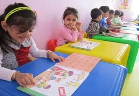 با کودک خود بازی کنید تا نتیجه شگفت‌انگیز آن را ببینید