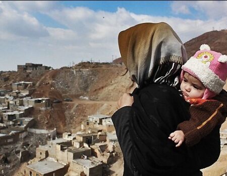 دولت پزشکیان برای مهار کوچ اجباری بسته حمایتی ارائه کند