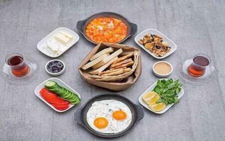 صبح را با پروتئین شروع کنید، نه فقط نان و مربا +جزئیات