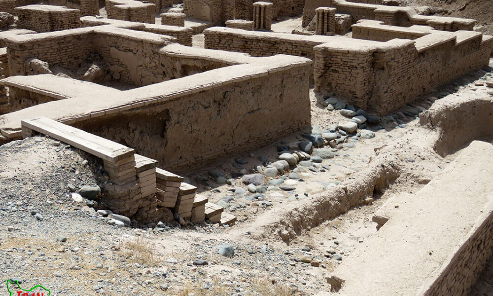 خطر از بیخ گوش شهر کهن جیرفت گذشت