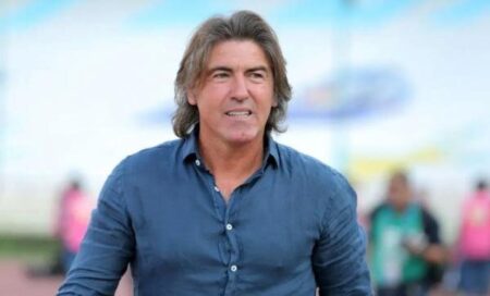 یک آشنا سرمربی جدید استقلال شد یک آشنا سرمربی جدید استقلال شد