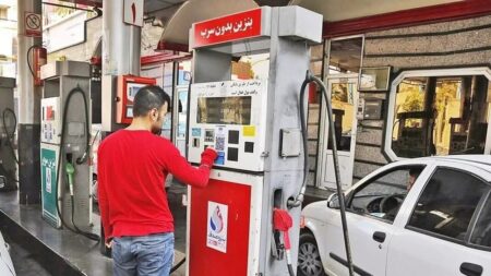 شرکت نفت اطلاعیه داد: شهروندان کارت سوخت شخصی همراه داشته باشند