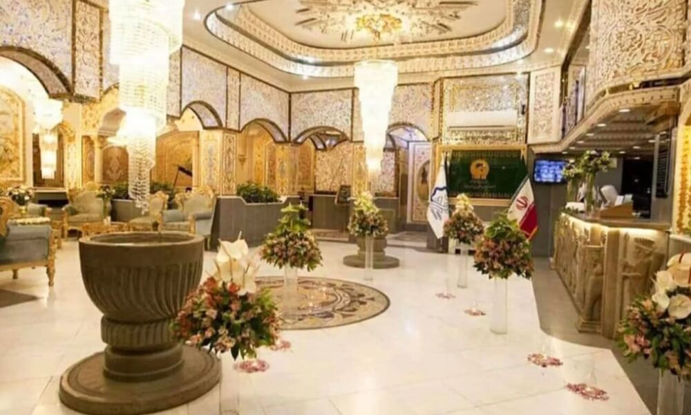 همدلی اصفهانی‌ها؛ هتل زهره مأمن مسافران و آسیب‌دیدگان