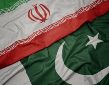 پاکستان: آماده هستیم در کنار ایران بجنگیم