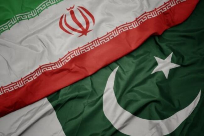 پاکستان: آماده هستیم در کنار ایران بجنگیم