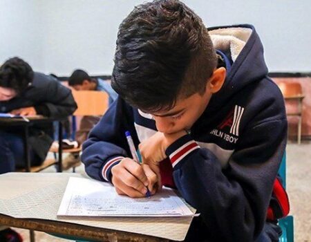 امتحانات دانشگاه آزاد مجازی برگزار می‌شود