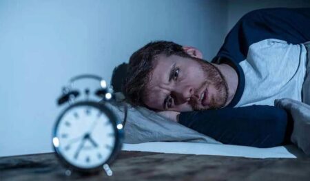 مبارزه با اختلال خواب شبانه در مواقع بحرانی