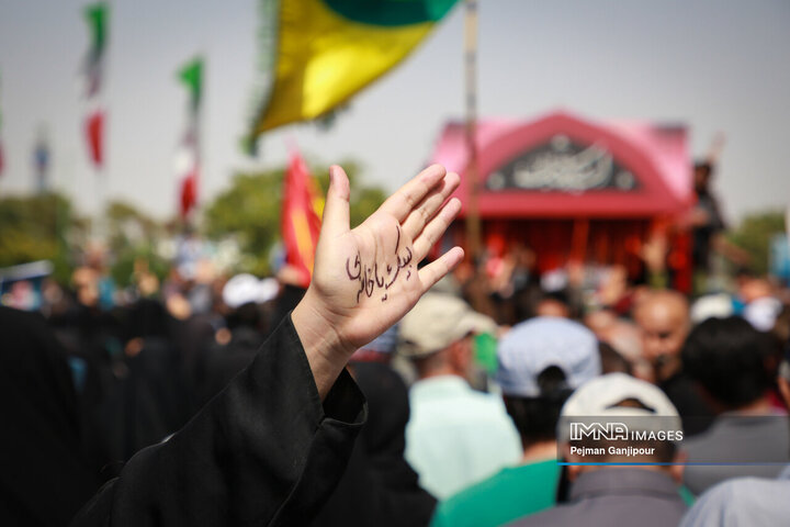 اشک‌هایمان را عهد کردیم