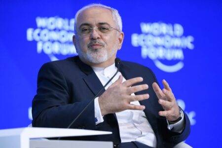 ظریف: گروسی در حال توطئه برای تسهیل جنایات جنگی بیشتر است