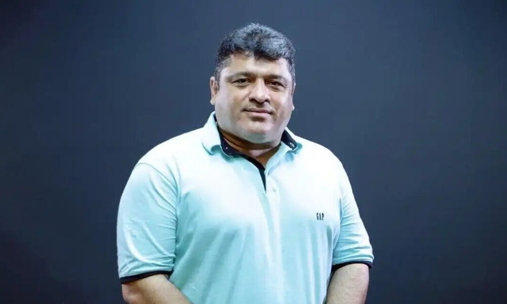 پیشکسوت پرسپولیس: کارتال جسارت را از ساپینتو یاد بگیرد/ یکی از این دو نفر سرمربی قرمزها شود