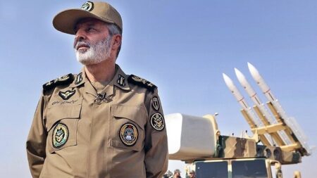 قدردانی سرلشکر موسوی از حضور مردم در تشییع شهدای اقتدار