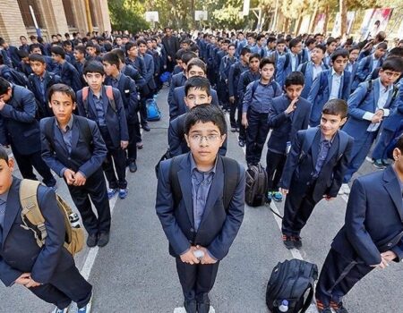مصوبه آموزش و پرورش درباره لباس فرم دانش‌آموزان بایگانی شد؟