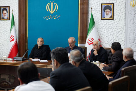 دولت با همه ظرفیت ها در مسیر جبران خسارت مردم در جنگ تحمیلی گام برمی‌دارد