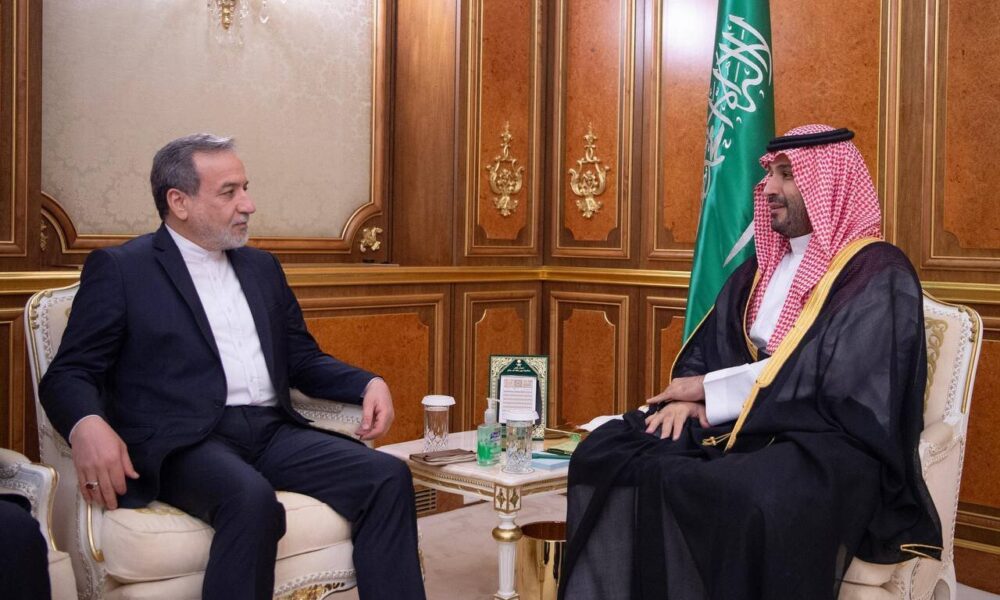 دیدار وزیر امور خارجه با ولیعهد عربستان سعودی