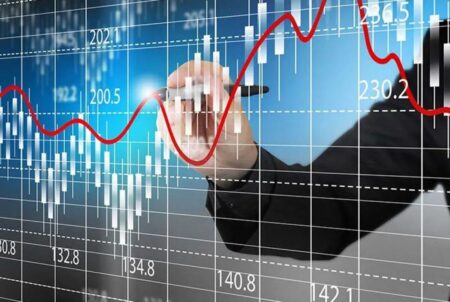 بورس در تب و تاب ریزش شاخص‌ها /  کاهش تنش‌ها کلید رونق بازار سرمایه است