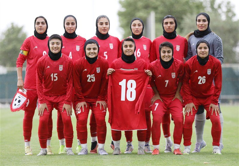 ویدیو| دختران فوتبال ایران با این حرکت زیبا خبرساز شدند