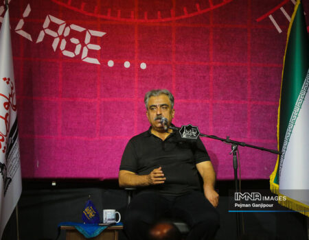 جهان در حال چرخش است؛ ایران در مسیر قطب‌سازی