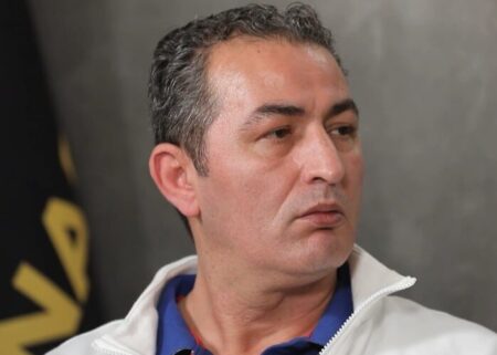 پرویز برومند درباره ساپینتو و حسین حسینی چه گفت؟/ با این کارها یک نفر سوخت می‌شود!