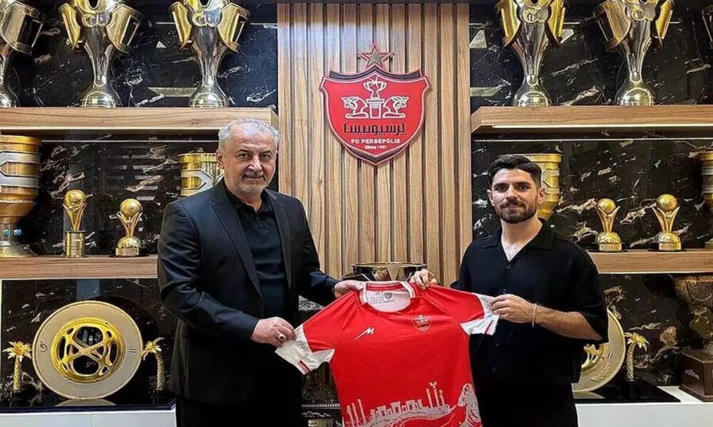 ستاره جوان پرسپولیس تمدید کرد +عکس