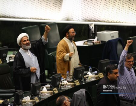 موافقت مجلس با بررسی لایحه مربوط به سازمان مهاجرت بر اساس اصل ۸۵