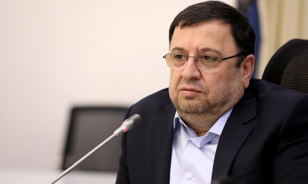 فیروزآبادی: وقتی کشور در شرایط جنگی نیست باید اینترنت...