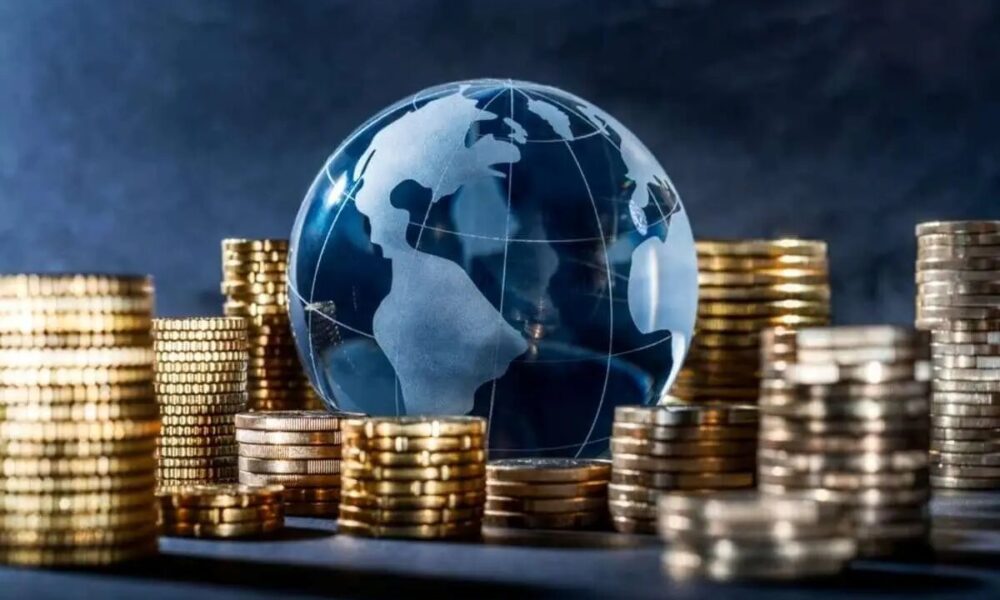 پیش بینی بهبود رشد اقتصاد جهانی با وجود مخاطرات تجاری و ژئوپلیتیکی