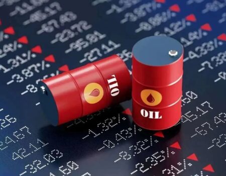 تهدید تعرفه‌های آمریکا، فشارها بر بازار نفت را افزایش داد