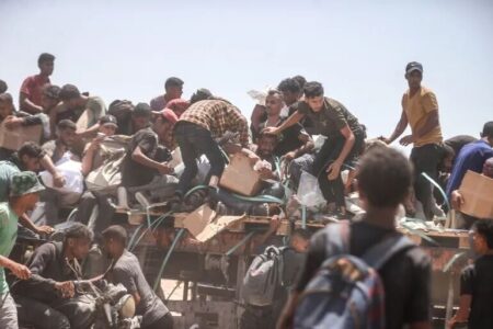 سازمان ملل: کامیون‌های امداد رسانی به غزه بسیار کارآمدتر از ارسال هوایی هستند