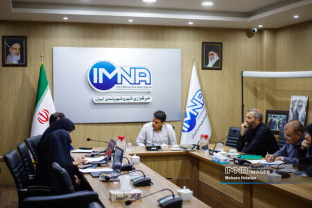 پروژه‌های انتقال آب به اصفهان؛ فرصتی طلایی برای احیای زاینده رود و تقویت صنعت و کشاورزی