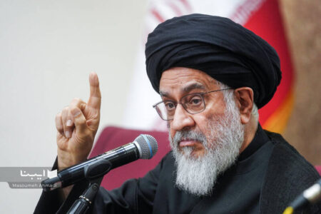 چرا استادان، فلسفه را سر سفره مردم نیاوردند؟! چرا استادان، فلسفه را سر سفره مردم نیاوردند؟!